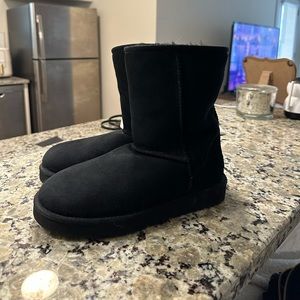 Women’s Short Uggs